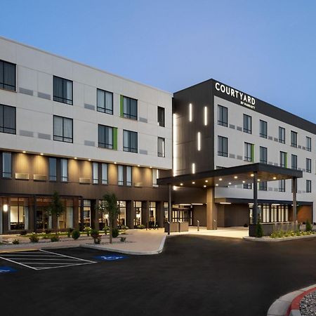 מלון Courtyard By Marriott פוקטלו מראה חיצוני תמונה