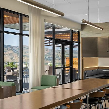 מלון Courtyard By Marriott פוקטלו מראה חיצוני תמונה